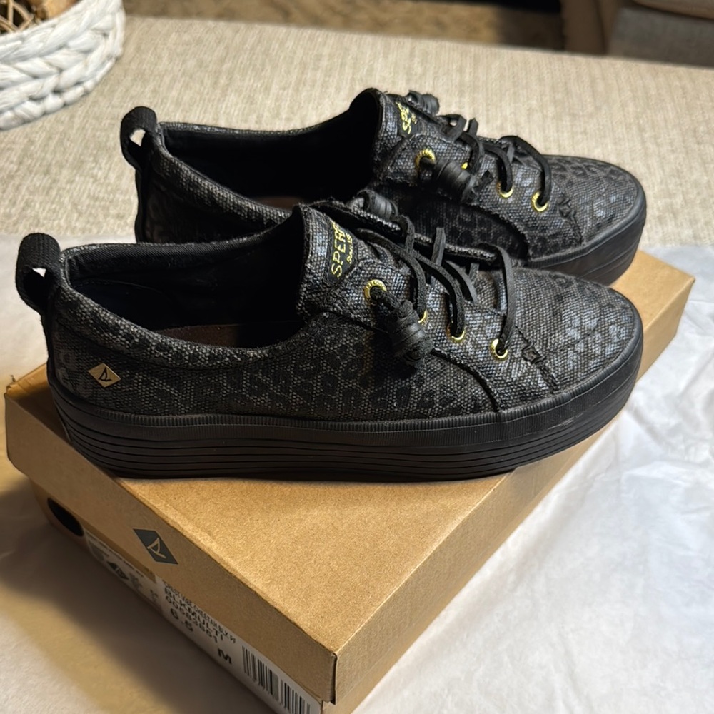 Cheetah Print Sperry Black Sneakers with Gold Accents Excellent Condition